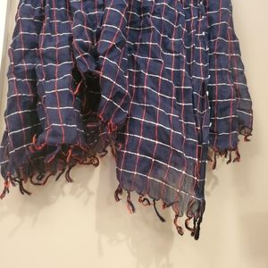 Tommy Hilfiger scarf.